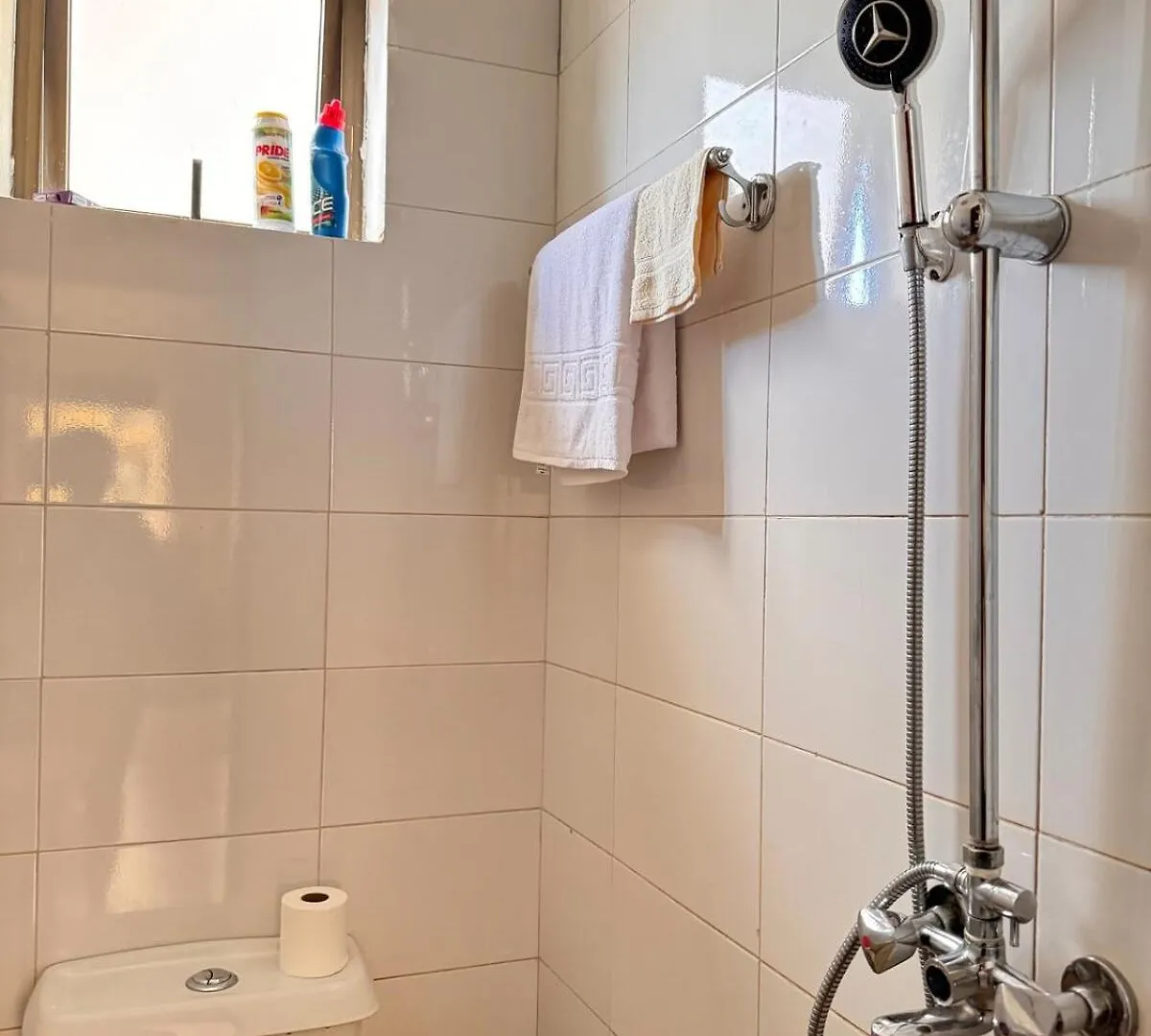 Karibu Homes كامبالا